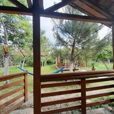 Tiny Houses Genacvale มาร์ทวิลิ ภายนอก รูปภาพ